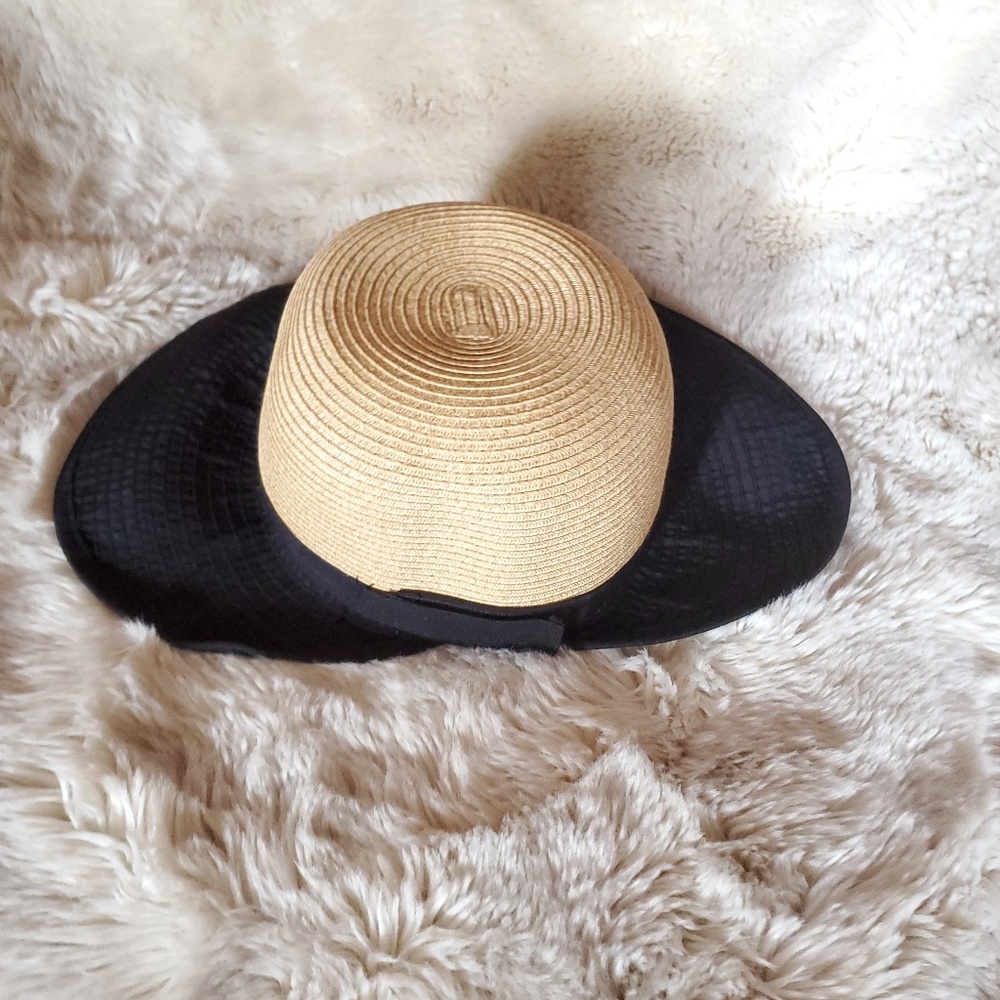 Straw beach hat - Picture 3 of 5